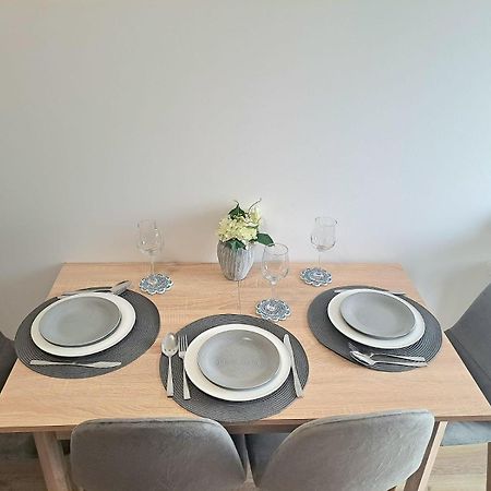 Mountain Breeze Luxury Apartment Ac & Parcare Privata Braşov Exterior foto