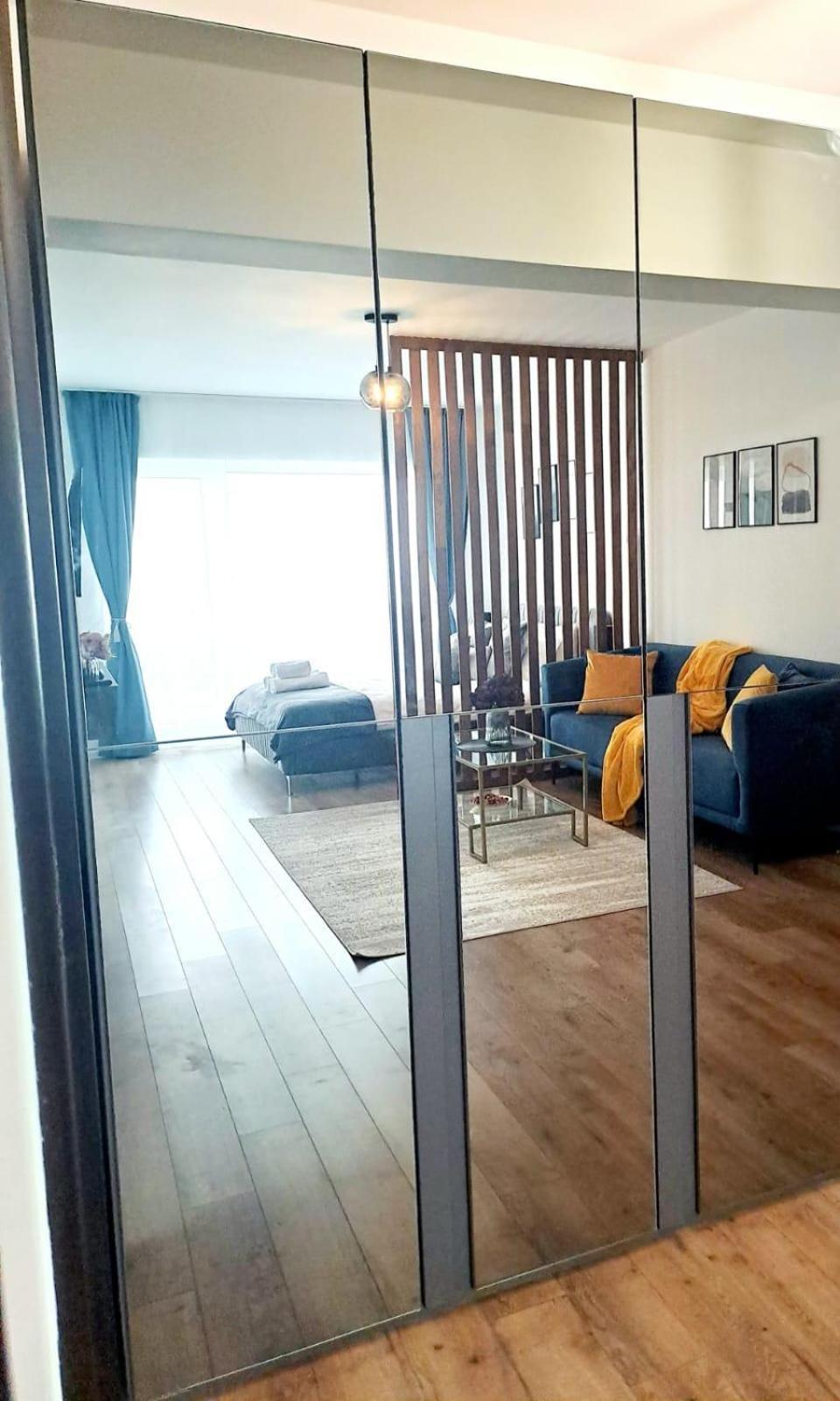 Mountain Breeze Luxury Apartment Ac & Parcare Privata Braşov Exterior foto