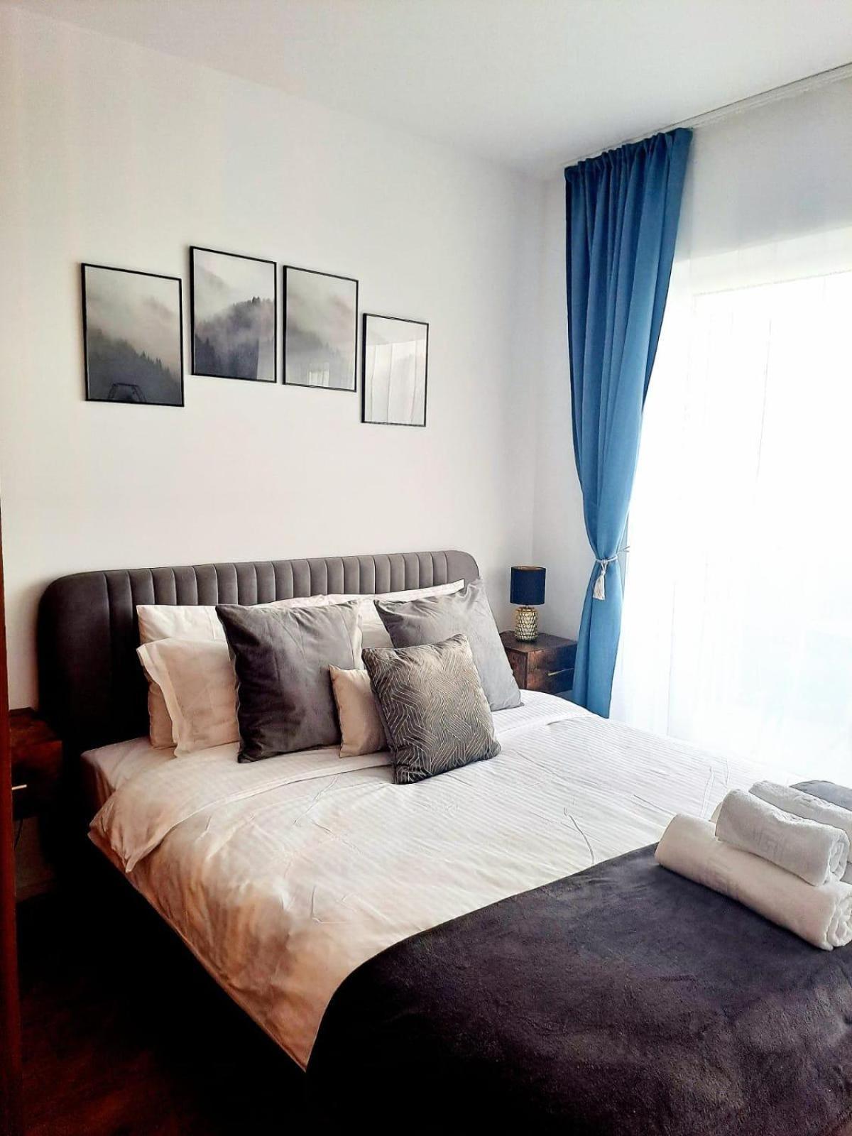 Mountain Breeze Luxury Apartment Ac & Parcare Privata Braşov Exterior foto
